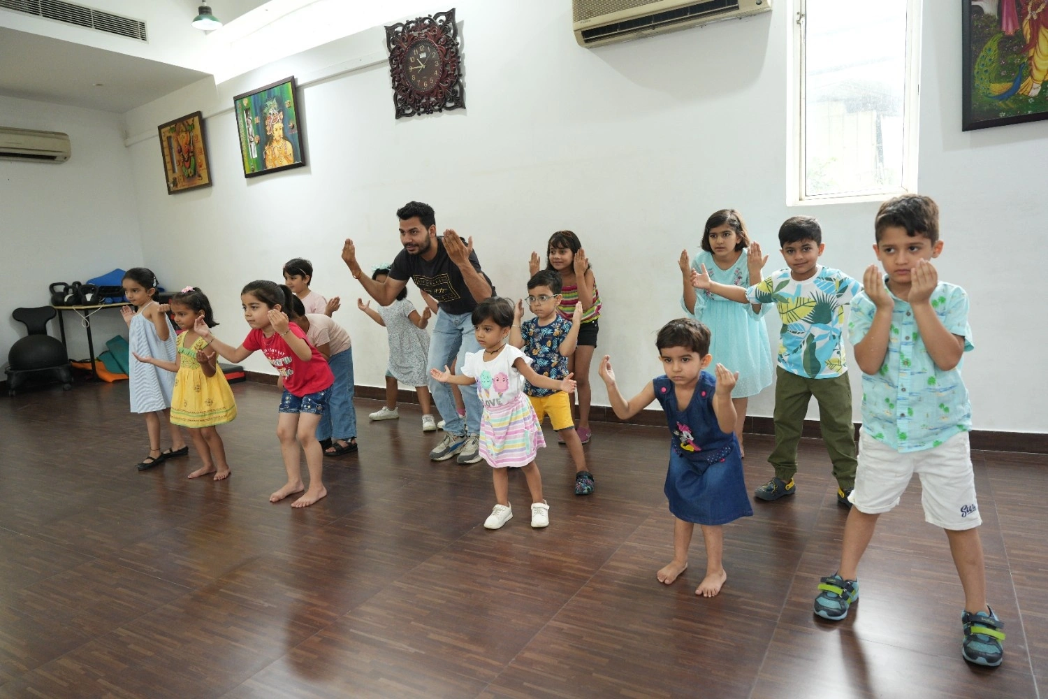 Bollywood Dance photo